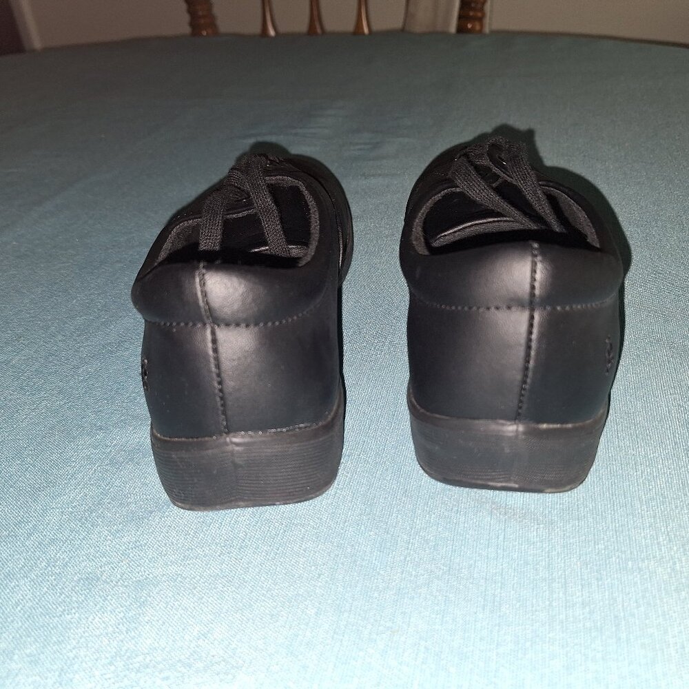 Grasshopper Ortholite Sneaker - Black Leather - Size 9M - Picture 5 of 7